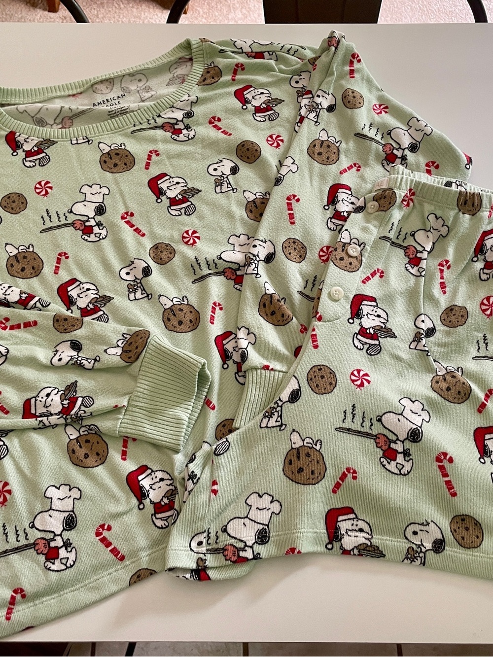 American Eagle Women’s Green Snoopy Peanuts Christmas Holiday Pajamas L Large